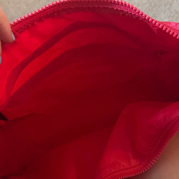 Baggu Candy Apple Nylon Shoulder Bag - Picture 2 of 8